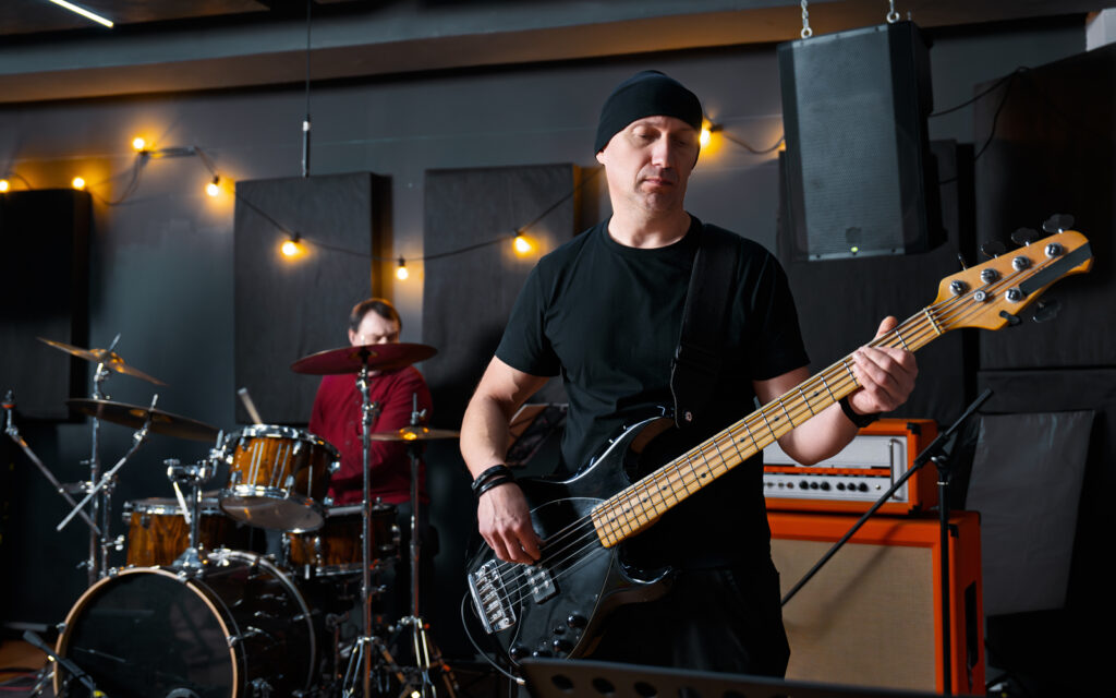 Ultimate Guide How to Hire Session Musicians Guitarist Bass book at Great British Musicians