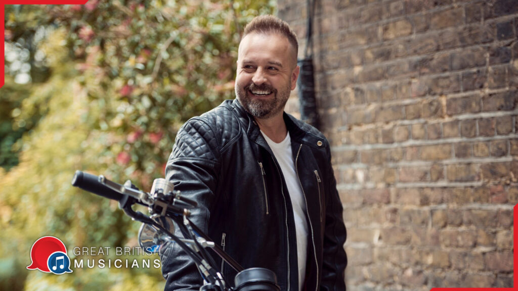 Alfie Boe - Singer entertainer book at official agent Great British Musicians